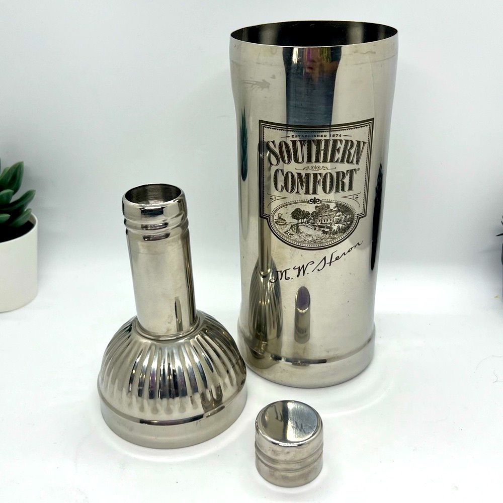 Southern Comfort Stainless Steel Cocktail Drink Shaker Bottle EUC